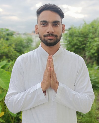 Shubham Uniyal Yoga Teachers Rishikesh